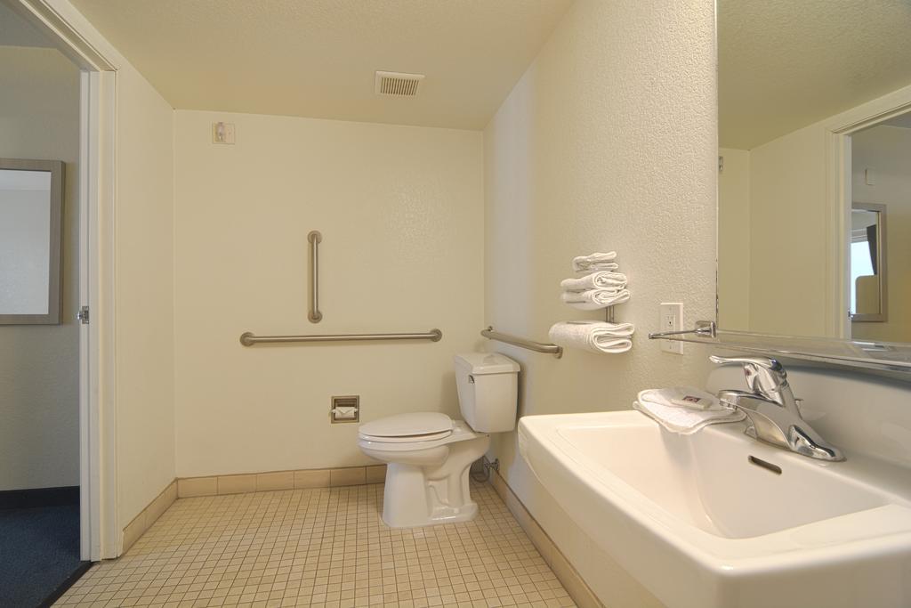 Hotel Voco The Tuxon By Ihg 4*